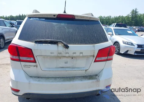 2011 Dodge Journey Mainstreet z USA, uszkodzony, nr VIN 3D4PH1FG8BT559242